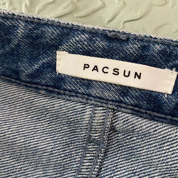 PacSun Slit 90s Boyfriend Jeans - Picture 2 of 3